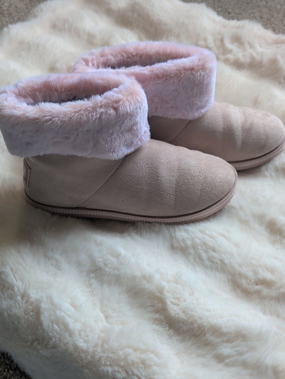 🎉 2 for $20 🎉 Skechers Pink Faux-Fur Cuff Slip-On Ankle Slippers